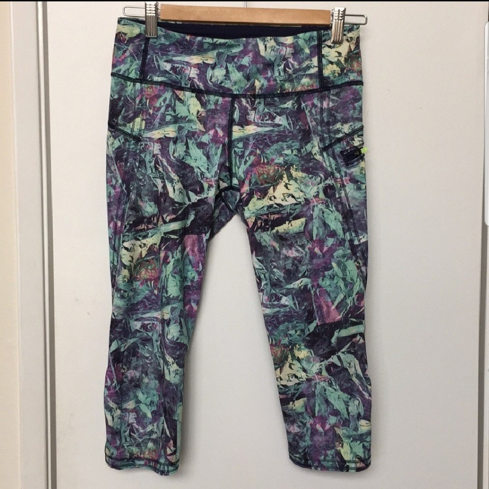 Lululemon inspire  crop II